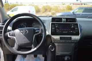 TOYOTA Land Cruiser 2.8 D4D GX 7 PLAZAS