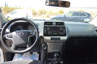 TOYOTA Land Cruiser 2.8 D4D GX 7 PLAZAS
