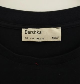 Camiseta Bershka manga larga cut-out talla única