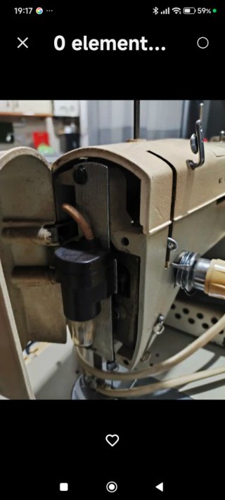 Máquina de coser antigua