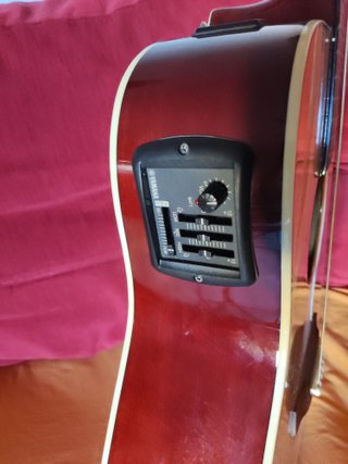 Guitarra Yamaha FX370C Electroacústica