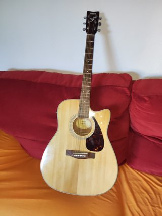 Guitarra Yamaha FX370C Electroacústica