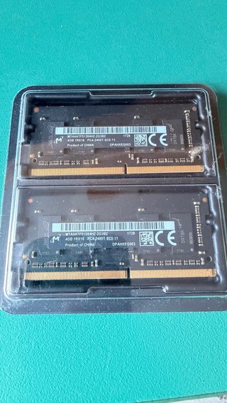 2x 4GB DDR4 SO-DIMM 2400MHz Micron