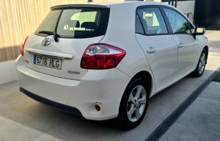 Toyota Auris 2012