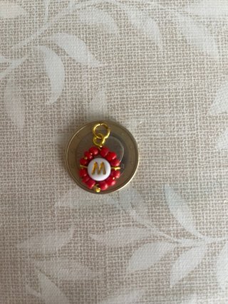 Colgantes personalizados . Iniciales Hechos a Mano