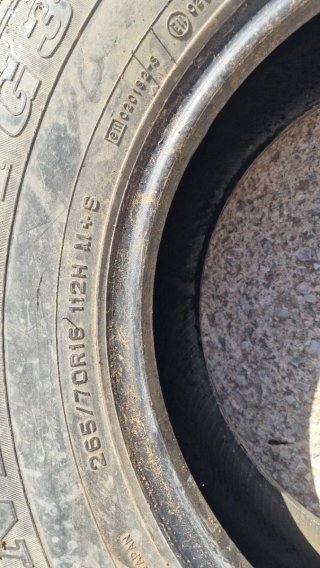 Neumático 265/70/16
