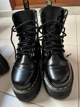 Botas Dr. Martens Negras Plataforma