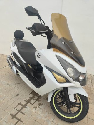 Daelim S3 Fi Touring Blanca