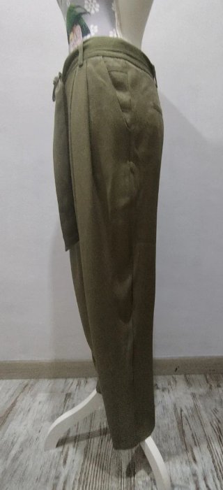 Pantalón fluido cintura alta. Trend Collection H&M