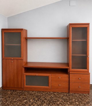 Mueble de salón madera y cristal