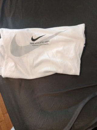 Camiseta Nike Blanca Athletic Dept.