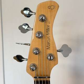 Bajo Marcus Miller V3 5c Negro