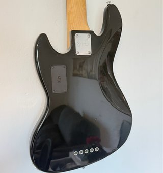 Bajo Marcus Miller V3 5c Negro