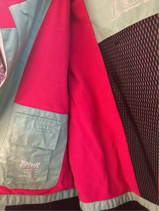 Chaqueta de esquí verde y rosa