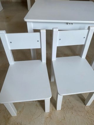 Mesa y 2 Sillas Infantiles Blancas