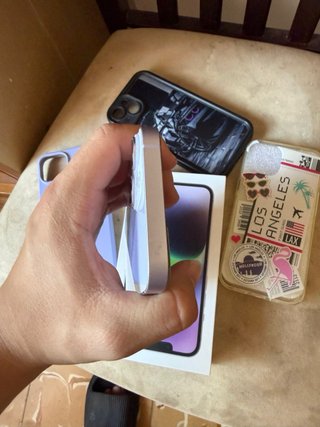 iPhone 14 Morado