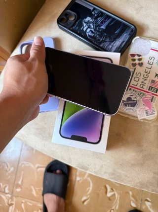 iPhone 14 Morado