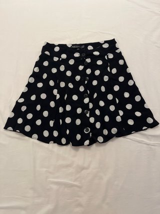Falda de lunares negra y blanca