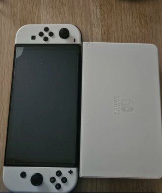 Nintendo Switch OLED Blanca y Negra