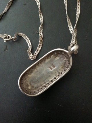 Collar de plata con colgante