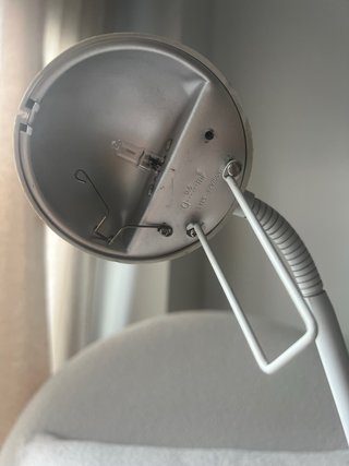 Lámpara de mesa moderna blanca