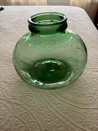Jarrón de cristal verde