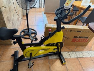 Bicicleta de Spinning Amarilla
