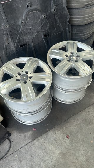Llantas Mercedes ML (4 unidades)