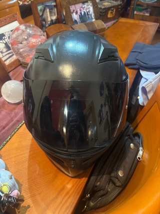 Casco de moto negro