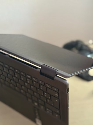 Lenovo Yoga 14 Intel Core Ultra 5 125U