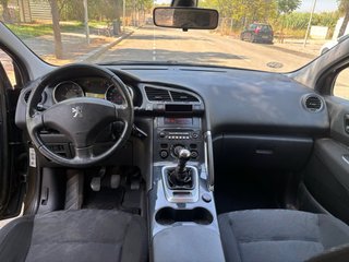 PEUGEOT 3008 2.0 HDI
