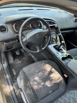 PEUGEOT 3008 2.0 HDI