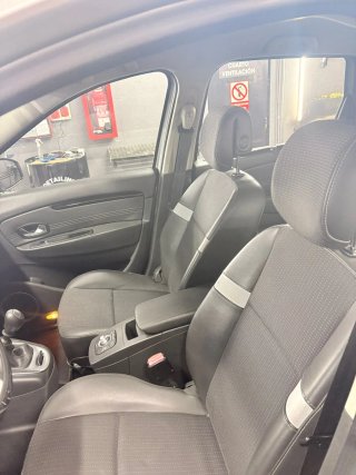 Renault Scenic 2012