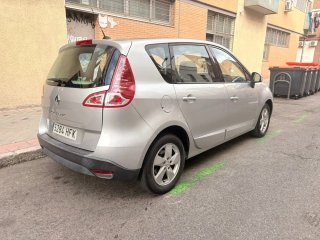 Renault Scenic 2012