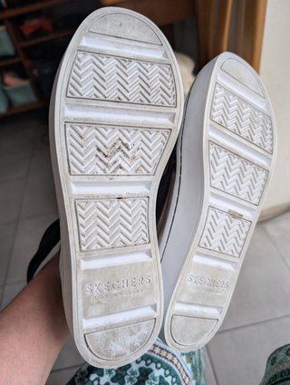 Zapatillas Adidas/ Skecher Talla 40 y 39