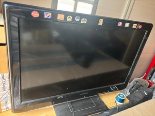 Smart TV Samsung 42” + TV Thomson 32” de regalo.