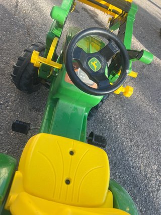 Tractor John Deere a Pedales Infantil