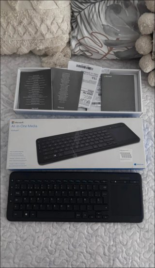 Teclado Microsoft sem Fios com Trackpad