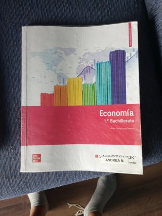 Economía 1o Bachillerato : Smartbook