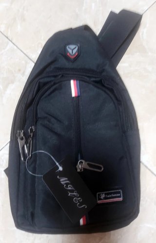 Bandolera MILES negra 3 bolsillos