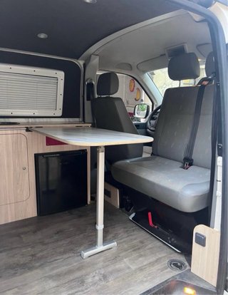 Volkswagen Transporter T5 (Camperizada)