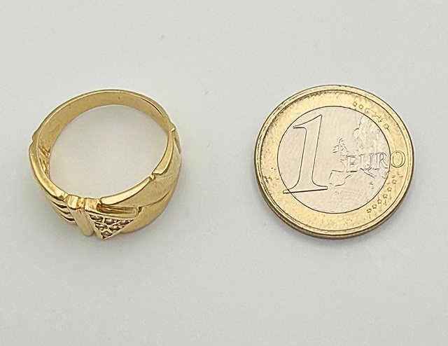 Anillo Oro 18k con Circonitas 5.80 gr