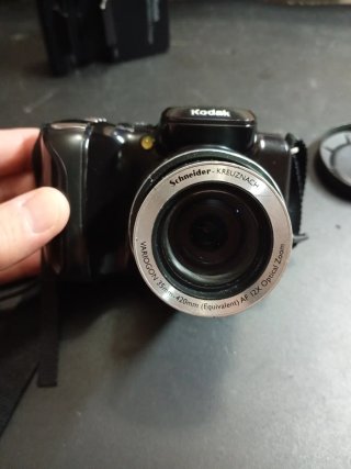 Cámara Kodak EasyShare Z612 Negra