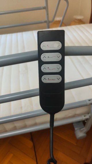 Cama articulada eléctrica con carro elevador