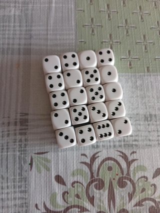 20 dados genéricos 6 caras (1d6)
