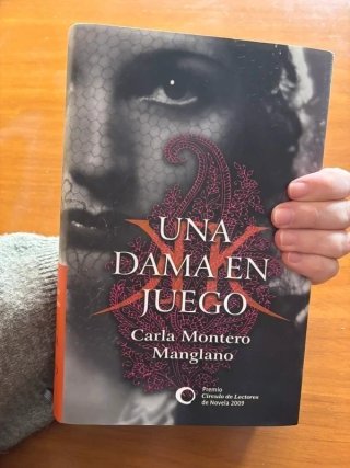 Una dama en juego