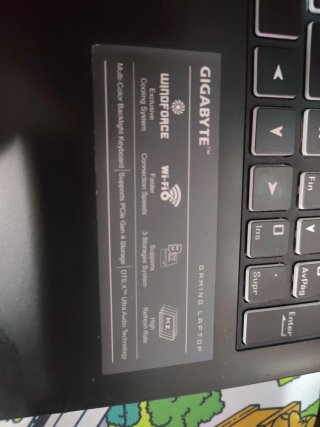 Portátil Gaming Gigabyte G5 GD