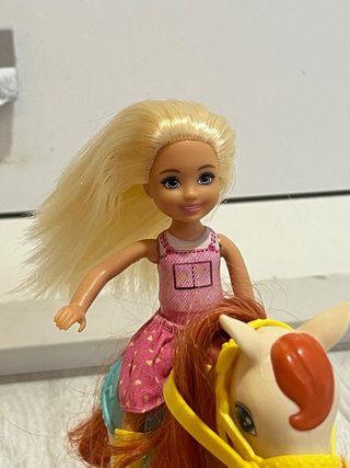 Barbie y caballos con accesorios