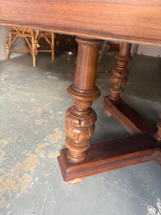 Mesa comedor madera maciza antigua
