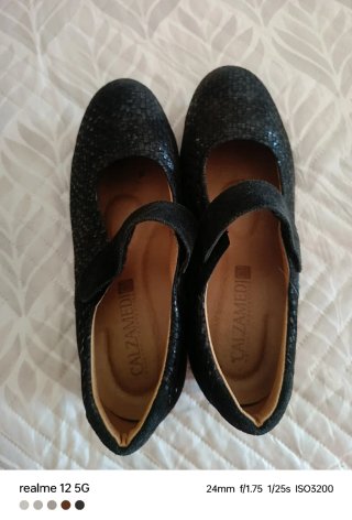 Zapatos negros Calzamedí